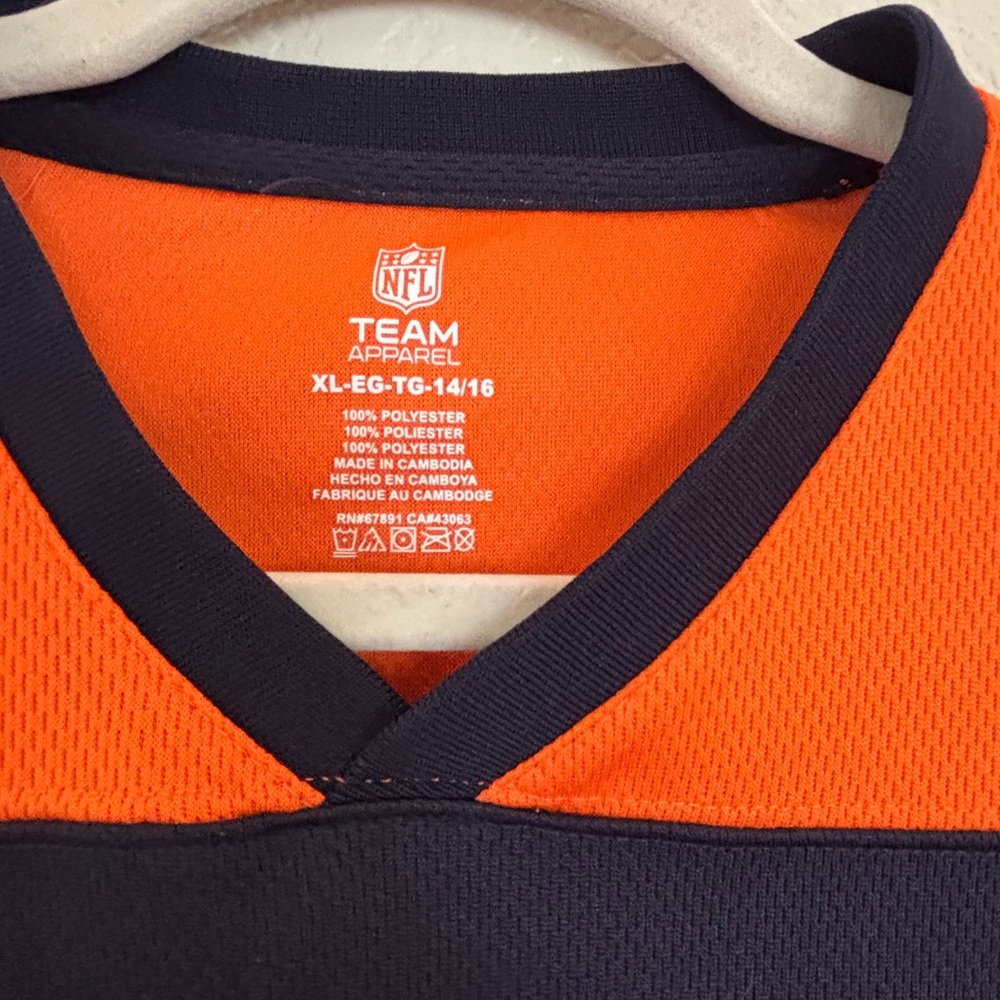 Broncos jersey t-shirt - Picture 3 of 4